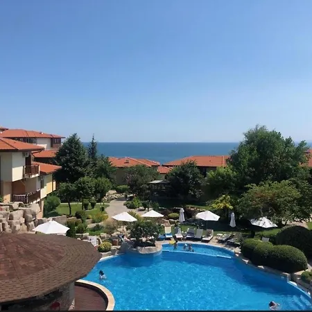 Garden Of Eden - Panorama C2