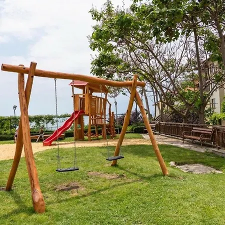 Garden Of Eden - Panorama C2 Reymar Apartment