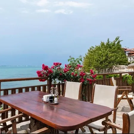 Garden Of Eden - Panorama C2 *