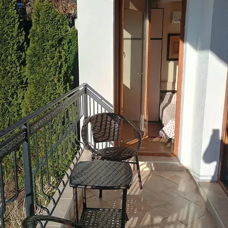 Apartment Garden Of Eden - Panorama C2 Reymar